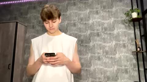 Snapshot of luckymenchik chatting on November 2025 09:14:02 PM Ricky online show from November 2025 09:14:02 PM