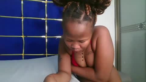 Snapshot of luckyy0001 chatting on November 2025 07:18:02 PM Lopez online show from November 2025 07:18:02 PM