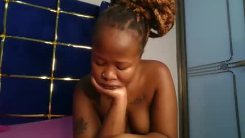 Snapshot of luckyy0001 chatting on November 2025 07:45:02 PM Lopez online show from November 2025 07:45:02 PM