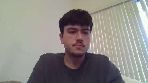 Snapshot of lucrativebong chatting on January 2025 10:30:02 PM Zack online show from January 2025 10:30:02 PM