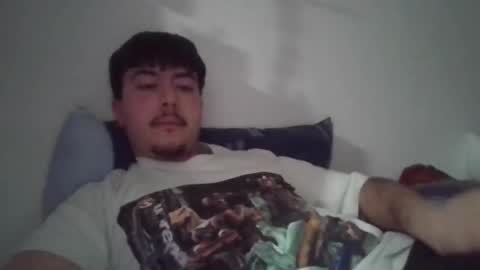 Snapshot of lucrativebong chatting on February 2025 02:05:02 AM Zack online show from February 2025 02:05:02 AM