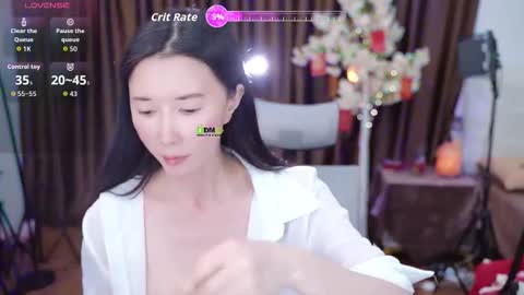 Snapshot of lucy__bb chatting on November 2025 09:08:01 AM Lucy online show from November 2025 09:08:01 AM