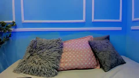 lucy_canel online show from September 2025 11:37:02 AM