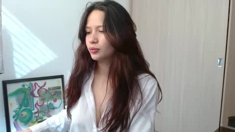 Snapshot of lucy_collins_g chatting on November 2025 08:09:01 PM Lucy online show from November 2025 08:09:01 PM