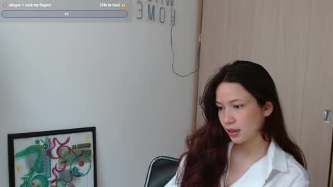 Snapshot of lucy_collins_g chatting on December 2025 08:04:01 PM Lucy online show from December 2025 08:04:01 PM