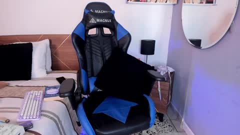 Snapshot of lucy_ferreiraa chatting on February 2025 08:03:01 AM Your Lucy online show from February 2025 08:03:01 AM