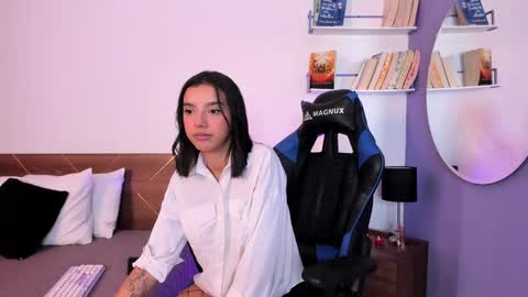 Snapshot of lucy_ferreiraa chatting on March 2025 04:57:02 AM Your Lucy online show from March 2025 04:57:02 AM