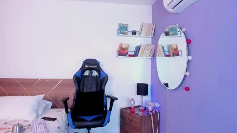 Snapshot of lucy_ferreiraa chatting on March 2025 11:03:02 PM Your Lucy online show from March 2025 11:03:02 PM