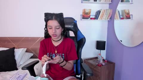 Snapshot of lucy_ferreiraa chatting on March 2025 03:56:01 AM Your Lucy online show from March 2025 03:56:01 AM