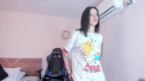 Snapshot of lucy_ferreiraa chatting on September 2025 04:34:02 AM Your Lucy online show from September 2025 04:34:02 AM