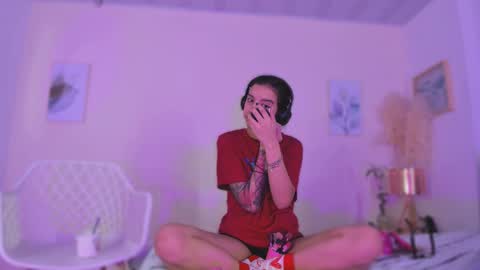 Snapshot of lucy_ferreiraa chatting on September 2025 12:41:02 PM Your Lucy online show from September 2025 12:41:02 PM