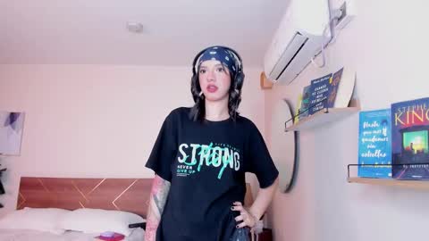 Snapshot of lucy_ferreiraa chatting on September 2025 04:38:02 AM Your Lucy online show from September 2025 04:38:02 AM