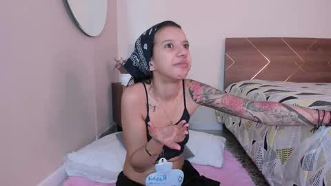 Snapshot of lucy_ferreiraa chatting on October 2025 04:44:02 AM Your Lucy online show from October 2025 04:44:02 AM