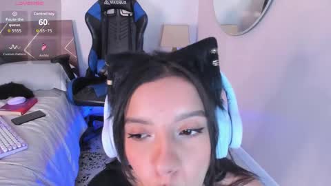 Snapshot of lucy_ferreiraa chatting on October 2025 05:17:02 AM Your Lucy online show from October 2025 05:17:02 AM