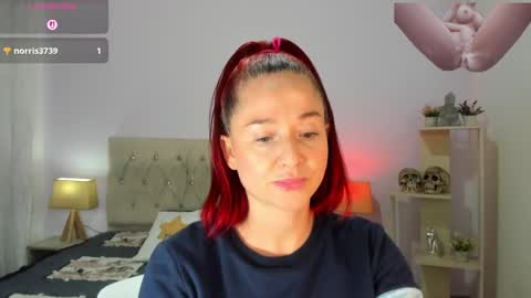 Snapshot of lucy_hot77 chatting on October 2025 09:43:02 PM Lucia online show from October 2025 09:43:02 PM