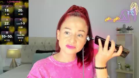 Snapshot of lucy_hot77 chatting on October 2025 10:44:02 PM Lucia online show from October 2025 10:44:02 PM