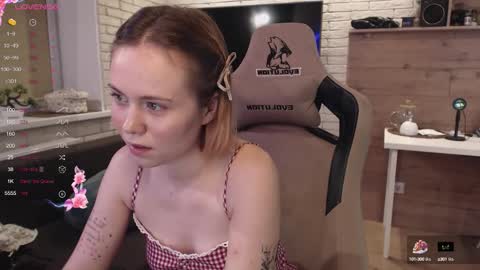 Lucy online show from October 2025 08:32:02 PM