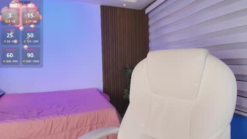 Sofia  online show from September 2025 07:52:01 PM