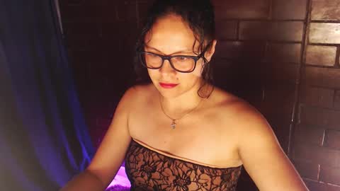  Lucy Blue  online show from December 2025 03:25:01 AM