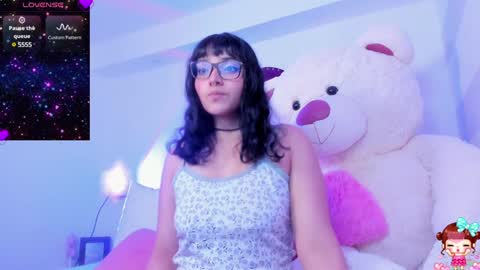 Snapshot of lucyluy chatting on January 2025 08:34:02 AM Instagramlucyluy10 online show from January 2025 08:34:02 AM