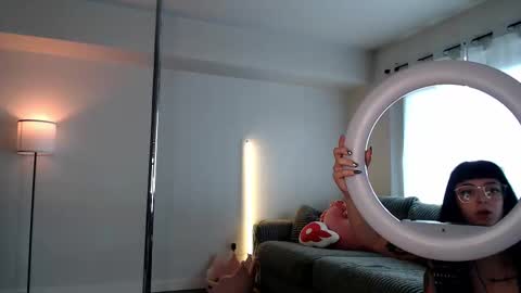 Lucy online show from September 2025 10:36:01 PM