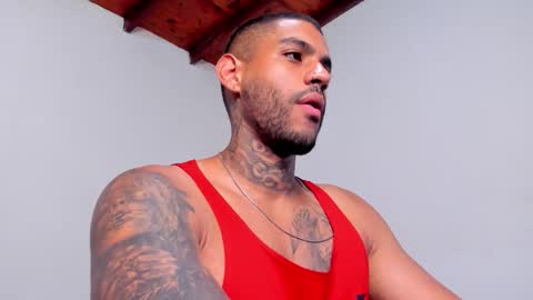 Luigi Vitale online show from September 2025 02:00:02 AM