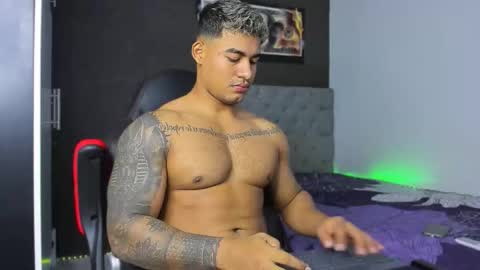 Luigi Independent model online show from September 2025 02:11:02 AM