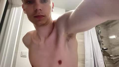 Luis online show from October 2025 01:07:01 PM