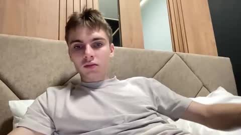 Luis online show from October 2025 03:21:02 PM