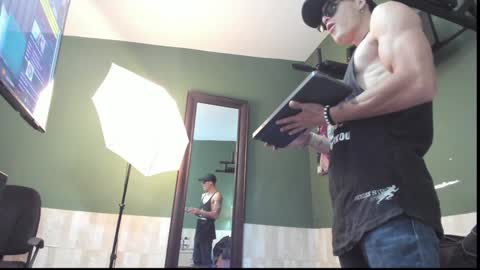 Snapshot of luis_as chatting on January 2025 12:35:02 PM Luis AS online show from January 2025 12:35:02 PM