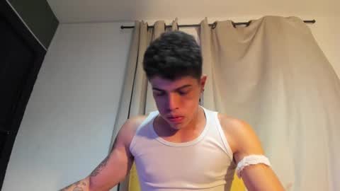 Snapshot of luis_as chatting on February 2025 04:04:01 PM Luis AS online show from February 2025 04:04:01 PM