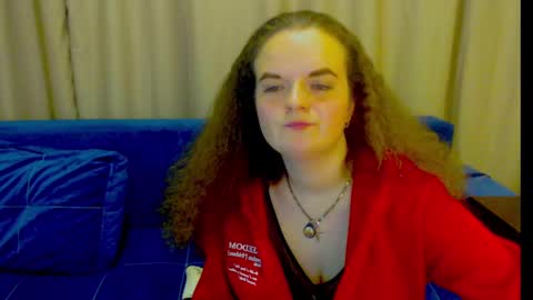 Snapshot of luisa_rosee chatting on February 2025 12:41:01 AM Luisa Rosee online show from February 2025 12:41:01 AM
