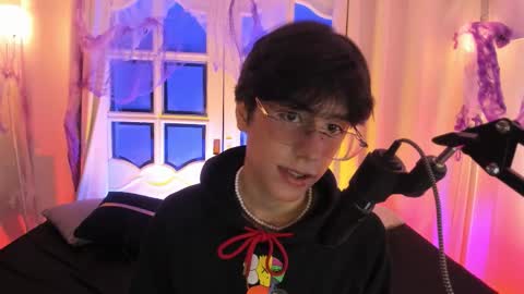 luixdust1 online show from October 2025 06:12:02 AM