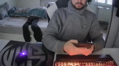 lukasschoetz online show from January 2025 10:06:02 AM
