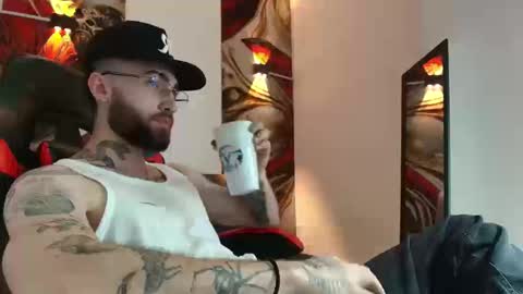 Snapshot of luke_davis01 chatting on September 2025 01:14:02 PM LUKE online show from September 2025 01:14:02 PM