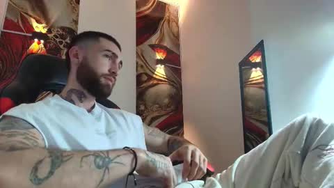 Snapshot of luke_davis01 chatting on October 2025 01:08:02 PM LUKE online show from October 2025 01:08:02 PM