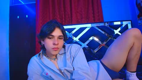 Snapshot of luke_howland chatting on February 2025 08:59:02 PM Luke online show from February 2025 08:59:02 PM