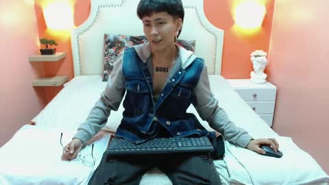 LUKE MORGANS  online show from January 2025 08:04:01 PM