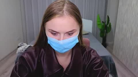 lukeriamoon online show from October 2025 07:11:02 PM