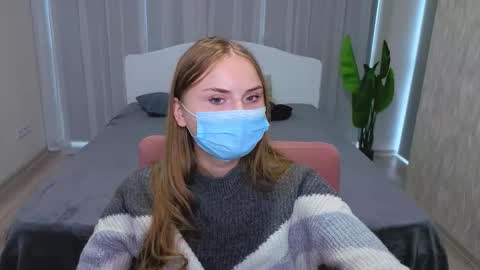 lukeriamoon online show from October 2025 07:17:01 AM