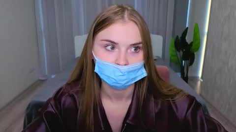 lukeriamoon online show from October 2025 04:45:01 AM