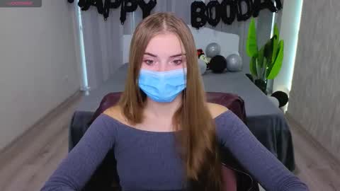 lukeriamoon online show from October 2025 05:41:02 AM