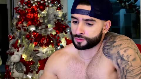 Lukhas f4f online show from December 2024 03:09:01 AM