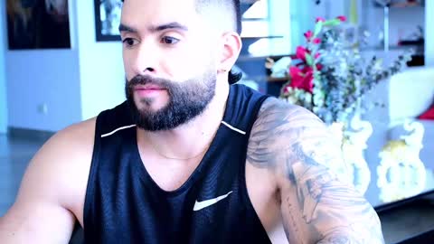 Lukhas f4f online show from February 2025 07:53:02 PM