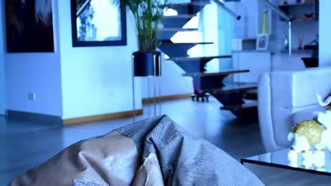 Lukhas f4f online show from February 2025 05:37:01 PM