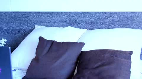 Lukhas f4f online show from October 2025 06:08:01 PM