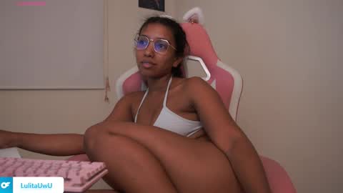 Snapshot of lulitauwu chatting on October 2025 03:06:02 AM lulitauwu online show from October 2025 03:06:02 AM