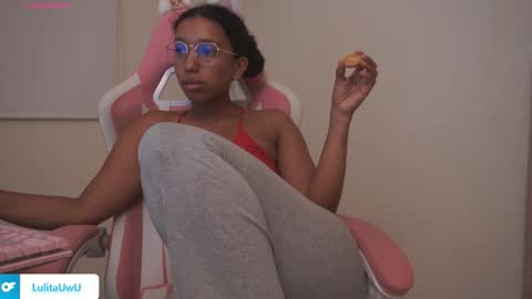 Snapshot of lulitauwu chatting on November 2025 03:18:02 AM lulitauwu online show from November 2025 03:18:02 AM