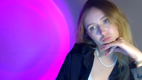 Snapshot of lulu_baby1 chatting on October 2025 07:54:01 PM Lulu Baby18 online show from October 2025 07:54:01 PM