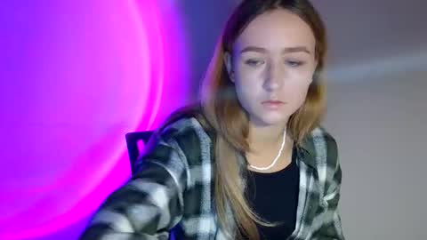 Snapshot of lulu_baby1 chatting on October 2025 07:07:02 AM Lulu Baby18 online show from October 2025 07:07:02 AM